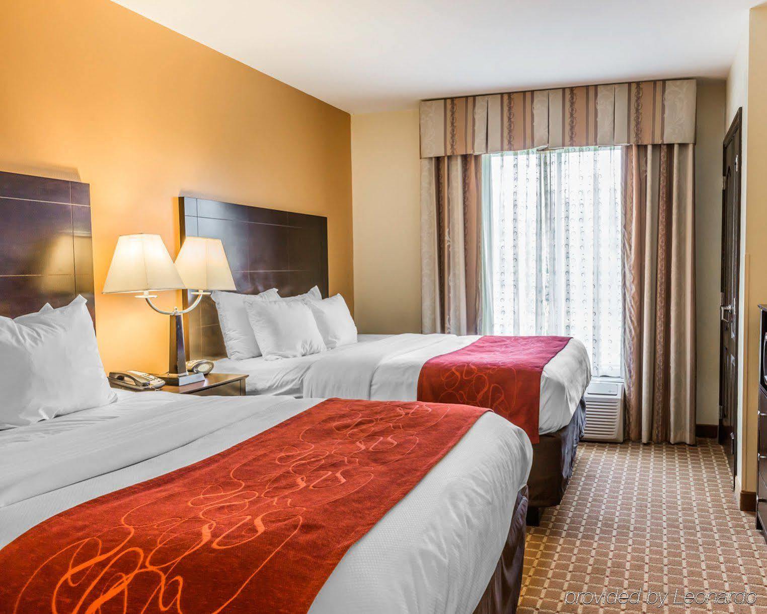Comfort Suites Clinton Near Presbyterian College Εξωτερικό φωτογραφία